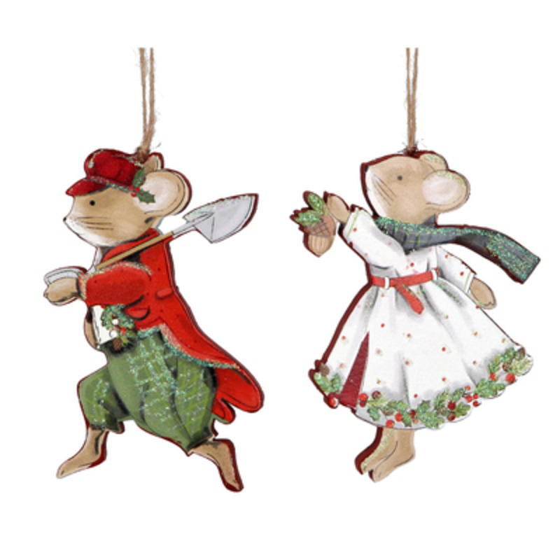 Wooden Mouse Christmas Tree hanging decoration by Gisela Graham would look lovely on your tree this Christmas. Choice of 2 either Mr Mouse or Mrs Mouse - If you have a preference please specify when ordering. This fesive decoration by Gisela Graham will delight for years to come. It will compliment any Christmas Tree and will bring Christmas cheer to children at Christmas time year after year. Remember Booker Flowers and Gifts for Gisela Graham Christmas Decorations. Please note this is not a set of 2 - there is a choice of 2 different designs.